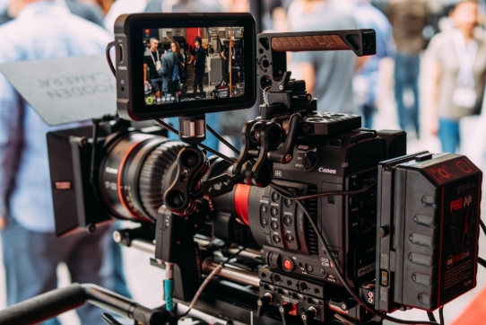 郑州广告制作费用,了解郑州广告制作收费标准